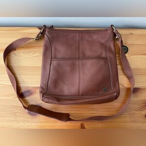 Shoulder/cross body leather purse